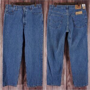 NWT Levis 550 Mens Size 40x30(31) Relaxed Fit Red Tab Denim Jeans Made in Canada